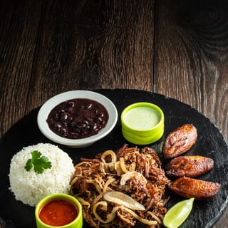 VACA FRITA PLATE