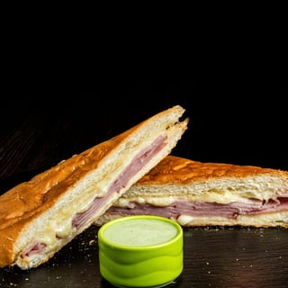 HAM & CHEESE SANDWICH