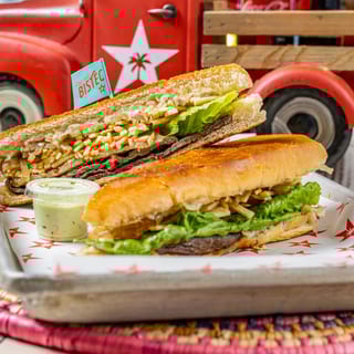 PAN CON BISTEC SANDWICH