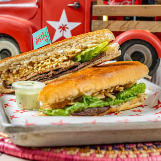 PAN CON BISTEC SANDWICH